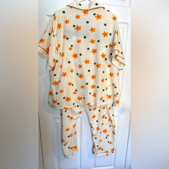 Floral Women’s 2 Pieces Pajamas 5XL - Picture 3 of 13
